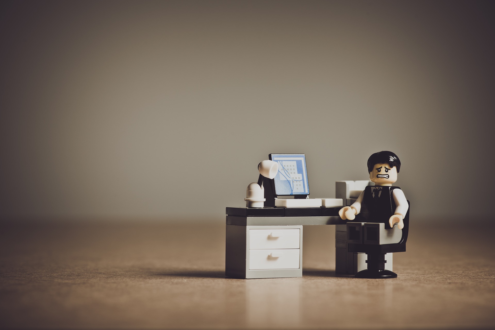 empresário com problema de churn